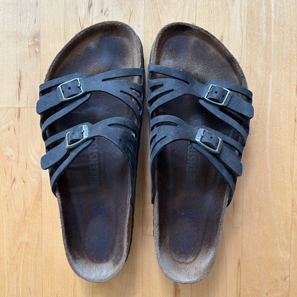 Granada Birkenstock sandals in size 39